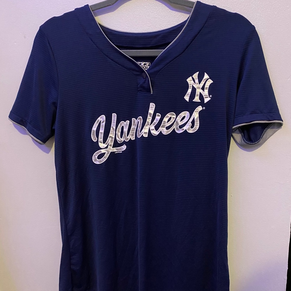 NY yankees women’s jersey